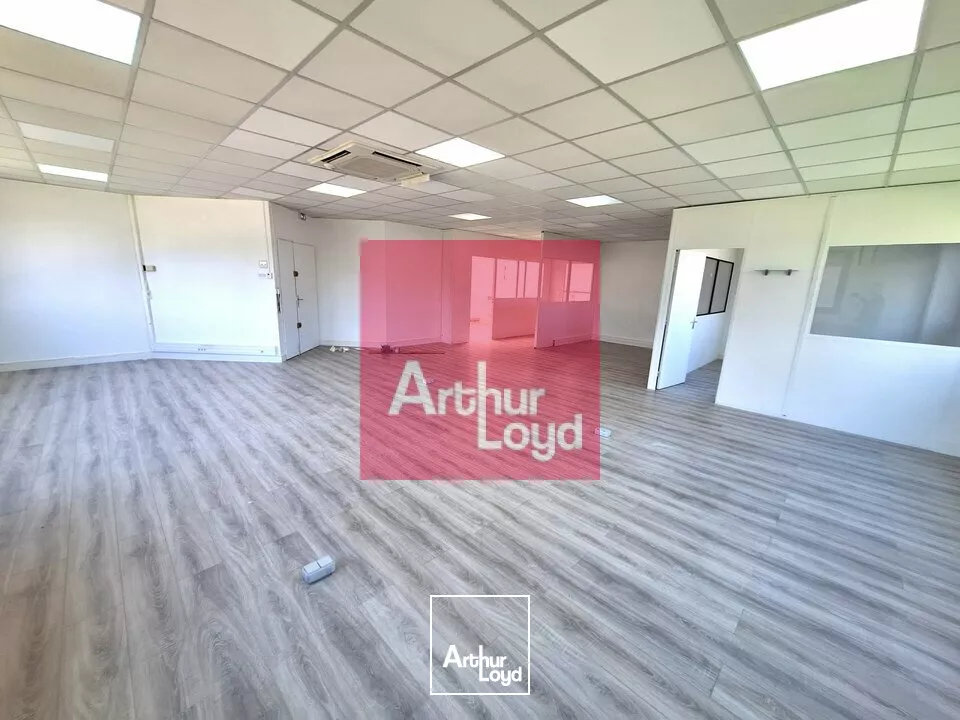 CLERMONT-FERRAND LA PARDIEU BUREAUX A LOUER 160M²