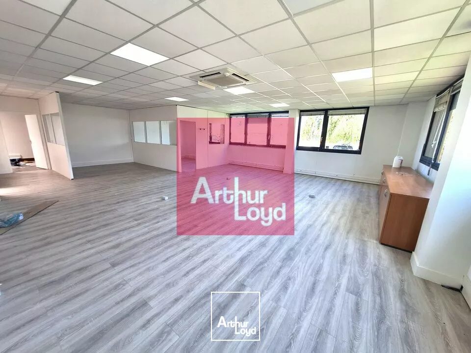 CLERMONT-FERRAND LA PARDIEU BUREAUX A LOUER 160M²