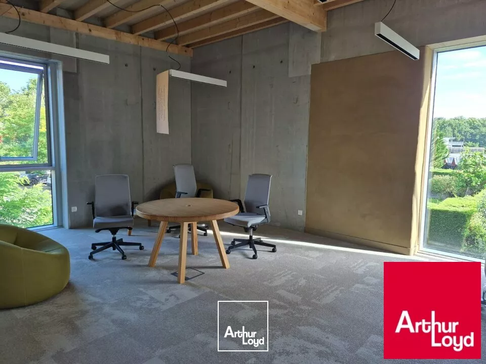 ANGLET, BUREAUX NEUFS HIGH TECH DANS CADRE BUCOLIQUE 