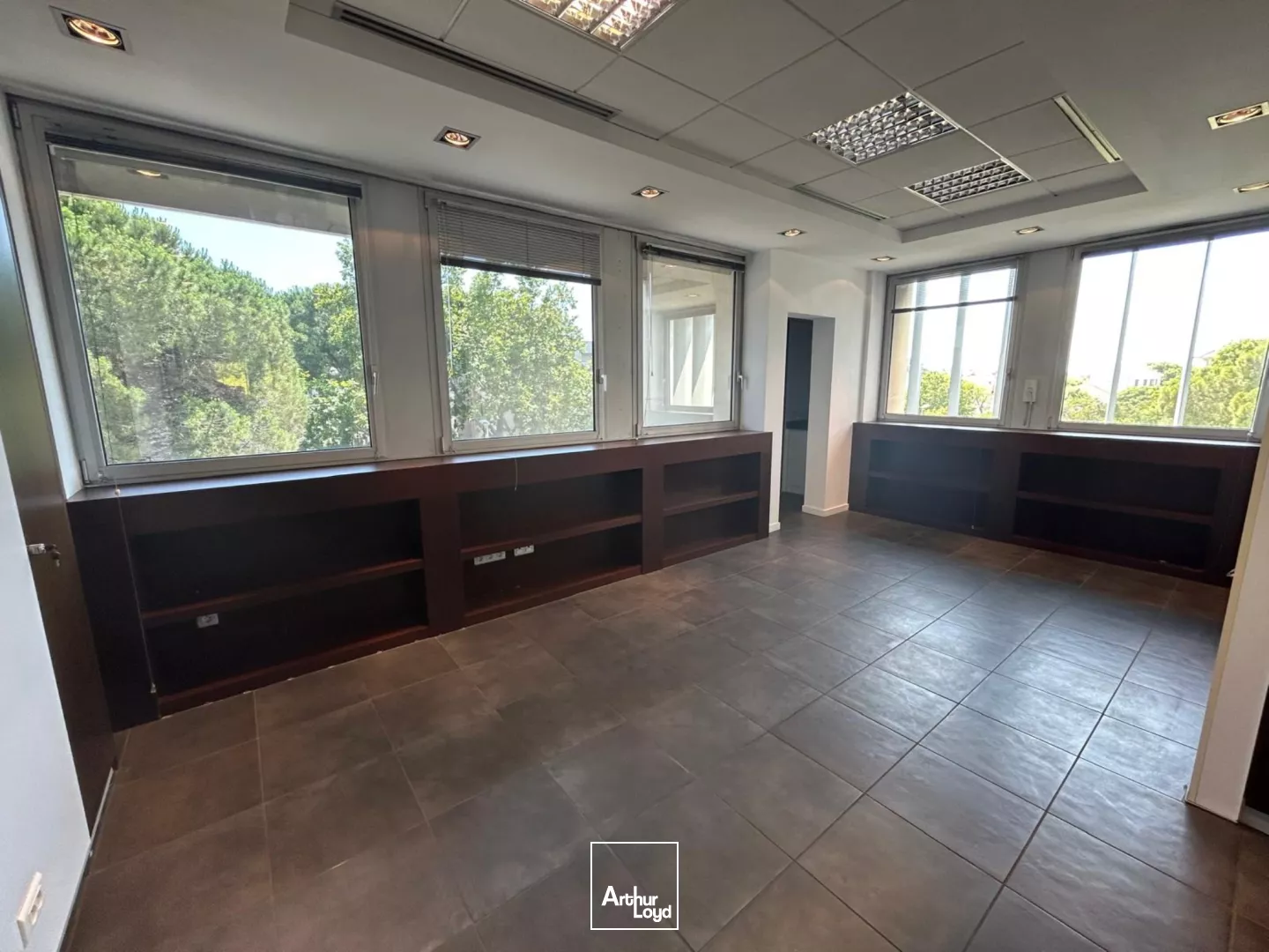 Bureaux de standing avec parkings à louer - Bonneveine - 13008 Marseille