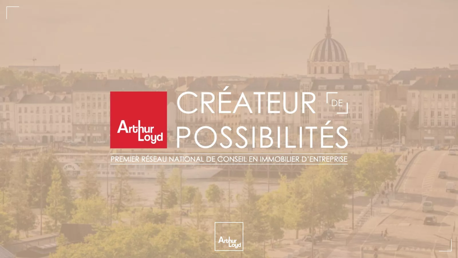 LOYER NANTES CENTRE - 51 M 2 + réserve à l'étage