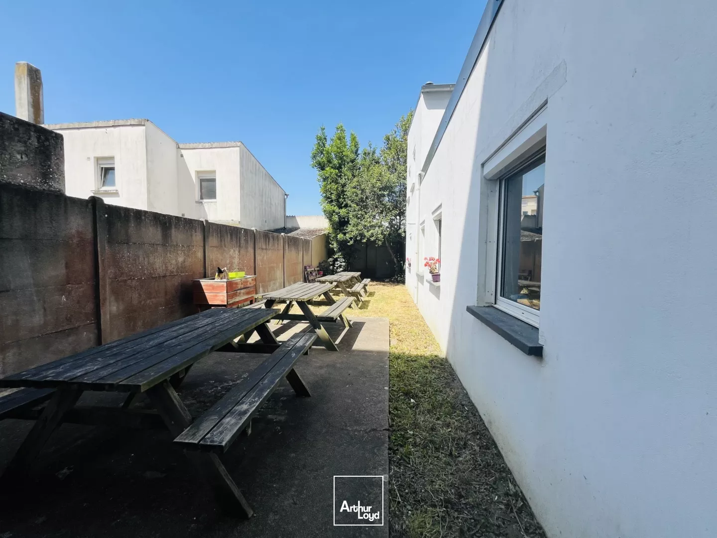 A LOUER LOCAL COMMERCIAL-BUREAUX 200M2 ST NAZAIRE