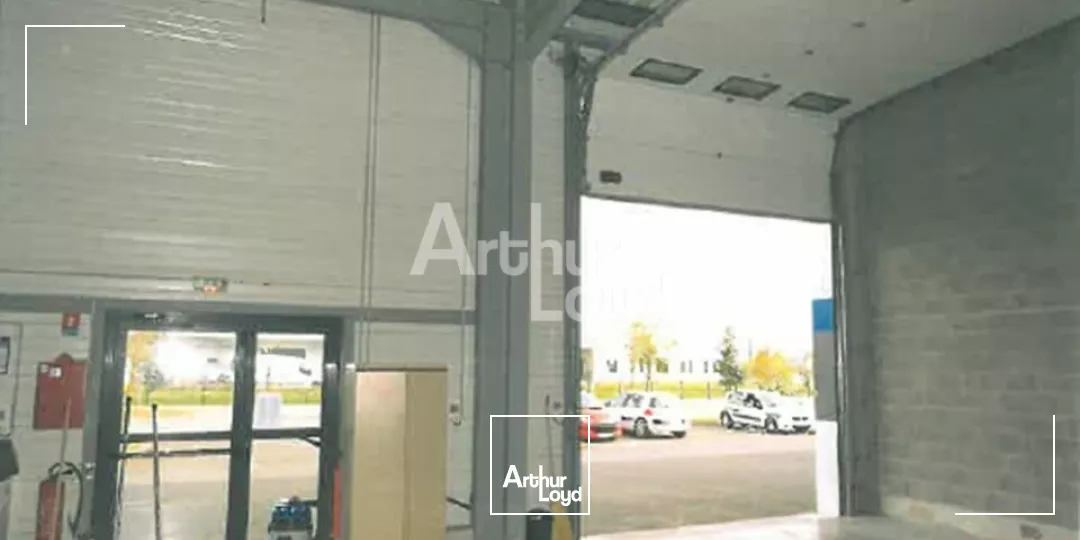 BLOIS - LOCATION LOCAL D'ACTIVITÉ DE 600 M² - ACCÈS A10 À 4 MN 