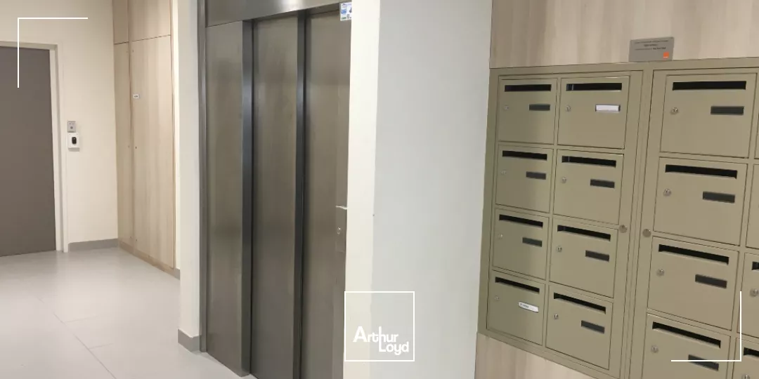 TOURS NORD BUREAUX A LOUER 785 M² NEUFS ERP PMR PARKINGS