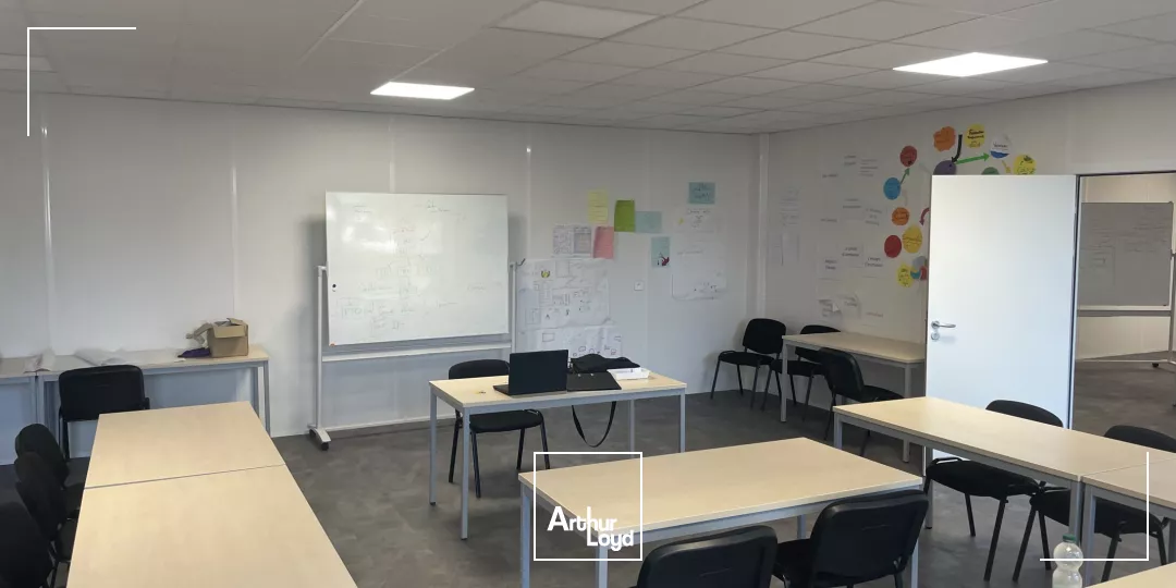 A LOUER BUREAUX 177 M2 BEAUVAIS - ZA LES CHAMPS DOLENT