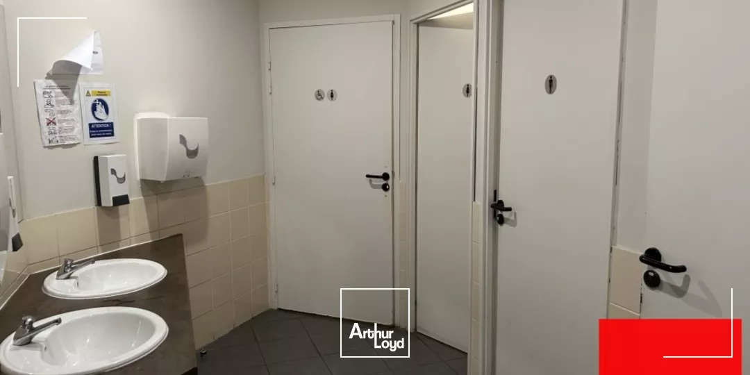 TECHNOPARC 3 - BÂTIMENT DE BUREAUX ERP 5 - À VENDRE OU À LOUER - BASSO CAMBO