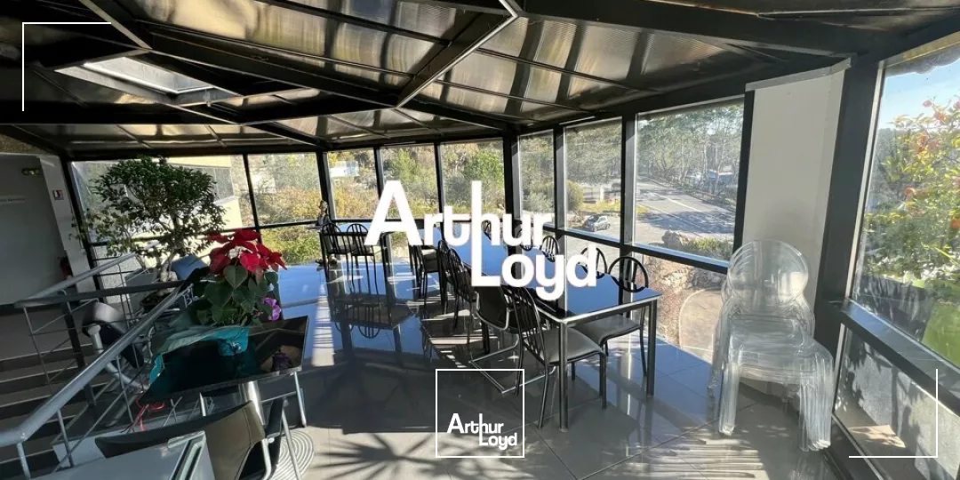 Bureaux à louer cloisonnés et climatisés bon standing - Valbonne