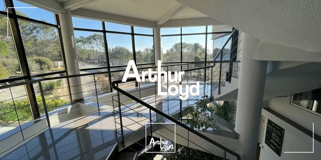 Bureaux à louer cloisonnés et climatisés bon standing - Valbonne