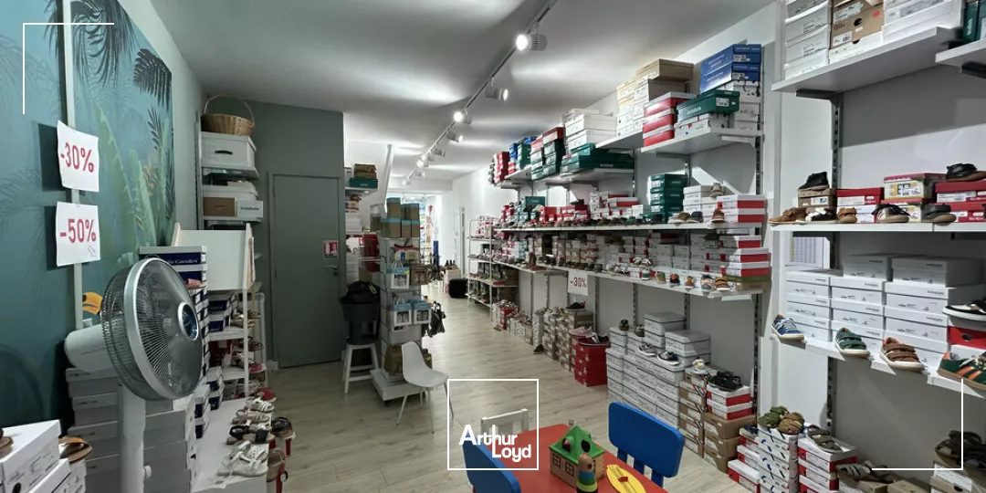 LOCAL COMMERCIAL À LOUER - RUE GAMBETTA, POITIERS - EMPLACEMENT N°1 - 44m² - RARE OPPORTUNITÉ