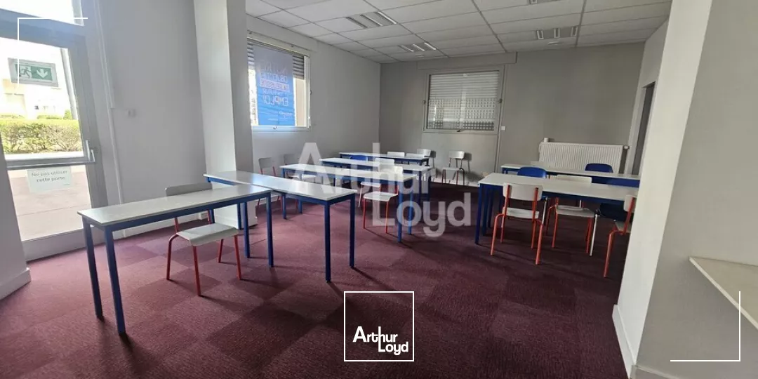 ANGERS SECTEUR LA FAYETTE / GARE - Bureaux de 734 m² à louer situés en RDC