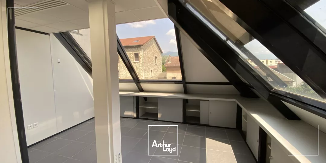 bureaux a louer divisibles à Sassenage 