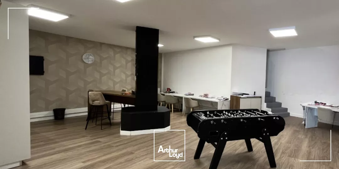 À LOUER - LOCAL COMMERCIAL DE 240M2 - ST-QUENTIN