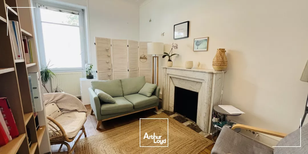 A LOUER BUREAUX ST NAZAIRE DE GAULLE 140M2