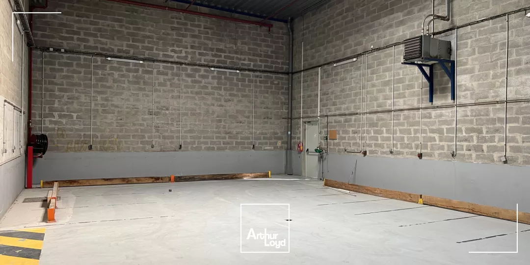 Entrepôts ICPE modulables à louer dès 8 115 m² - Goussainville, proximité Roissy CDG et Francilienne