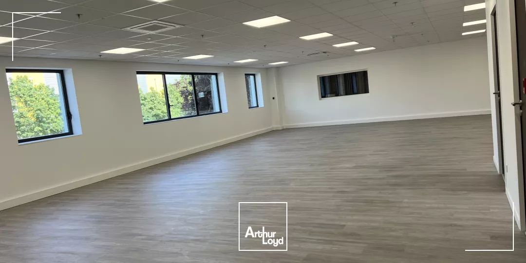 Entrepôts ICPE modulables à louer dès 8 115 m² - Goussainville, proximité Roissy CDG et Francilienne