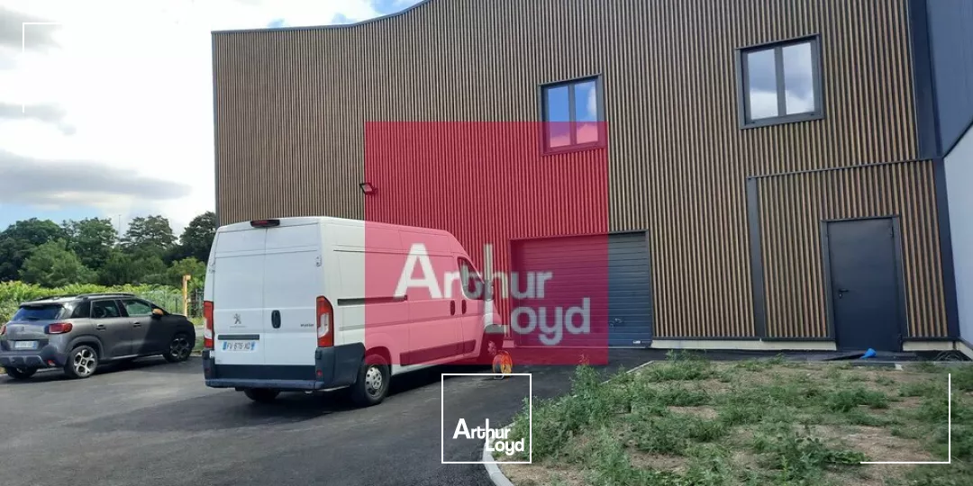 CLERMONT-FERRAND A LOUER LOCAL ACTIVITE 330 M² - PROGRAMME NEUF