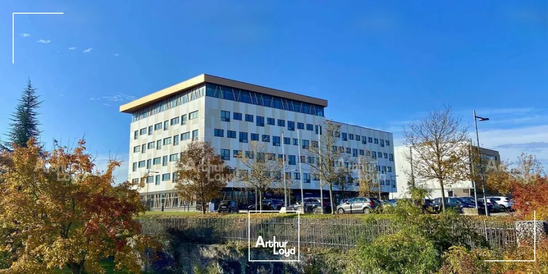 BUREAUX À LOUER  IMMEUBLE TERTIAIRE NEUF À DIJON EST