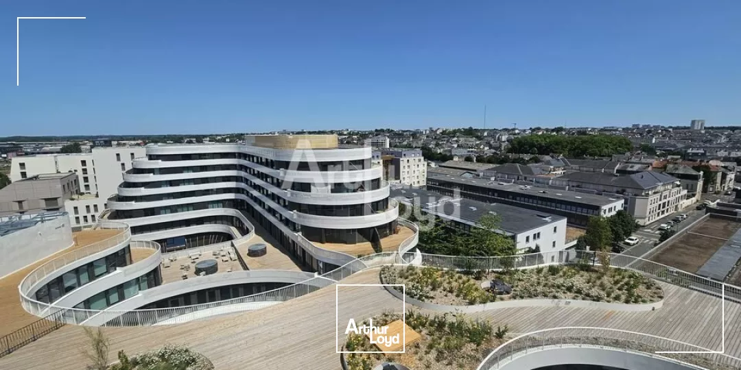 Angers Saint Serge, unique : plateau de bureaux en duplex de 1 003,41 m²