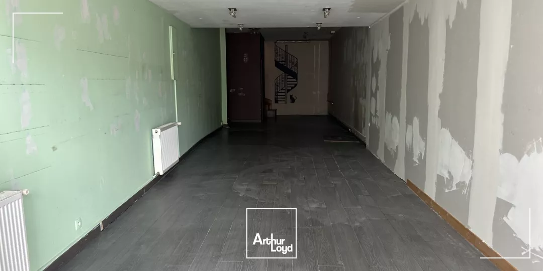 LOCAL COMMERCIAL - A LOUER - CENTRE VILLE DE ST QUENTIN