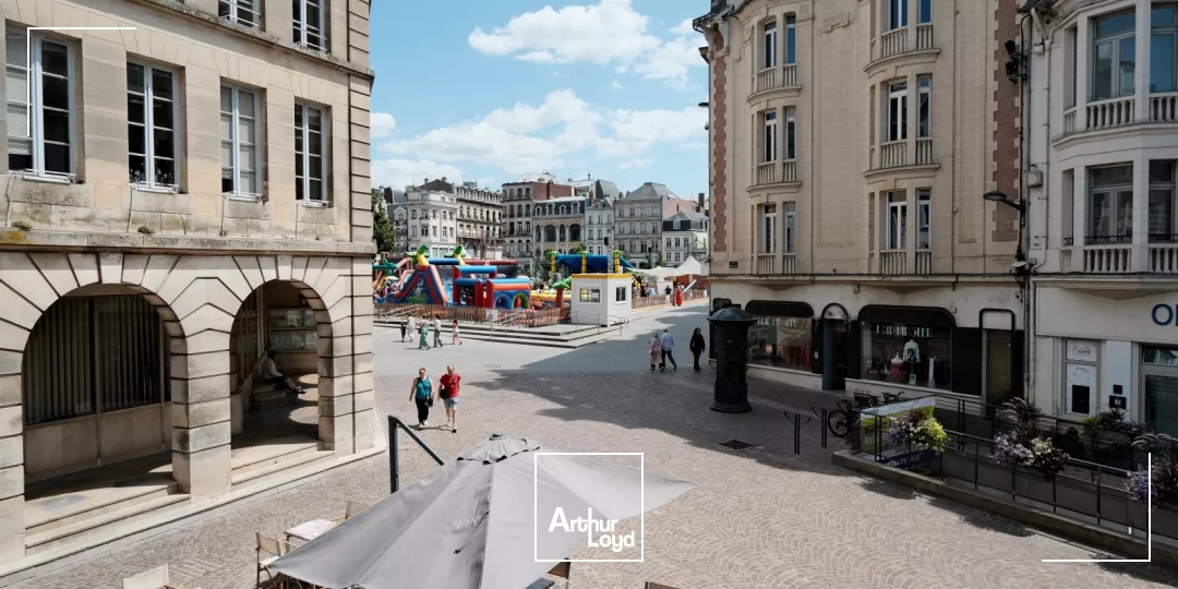 LOCAL COMMERCIAL - A LOUER - CENTRE VILLE DE ST QUENTIN