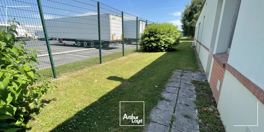 Bureaux à louer - 380 m² fonctionnels & prêts à l'emploi - Accessibilité optimale - Sud Métropole Lilloise