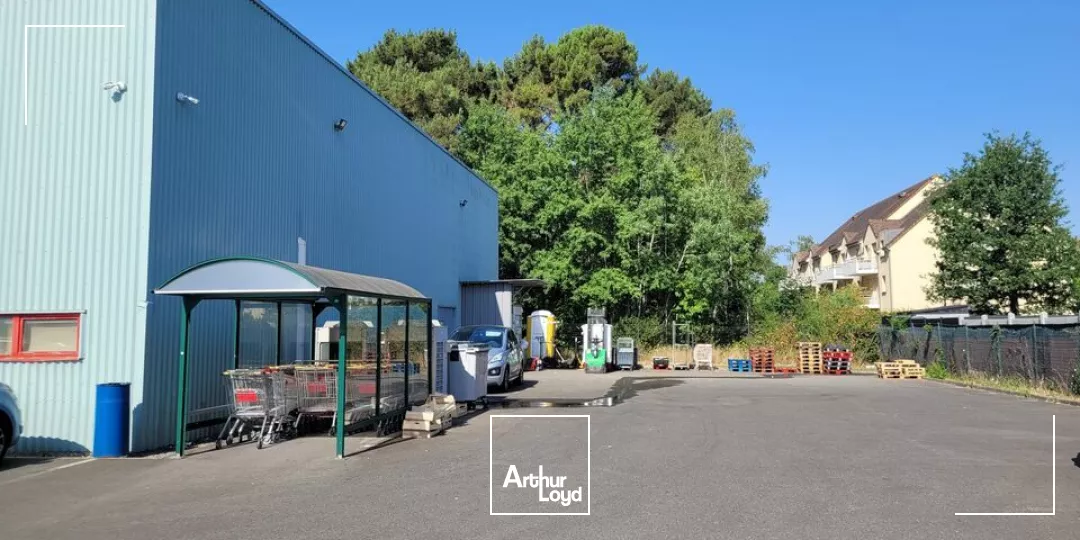 LOCATION BATIMENT INDEPENDANT ACTIVITE 600m² LE MANS SUD