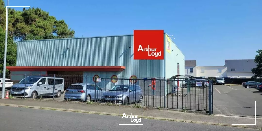 LOCATION BATIMENT INDEPENDANT ACTIVITE 600m² LE MANS SUD