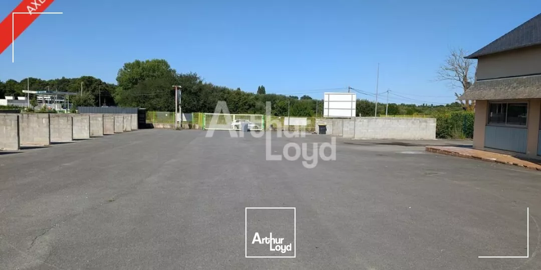 MONTGERMONT - LOCAL D'ACTIVITE A LOUER - 440 M²