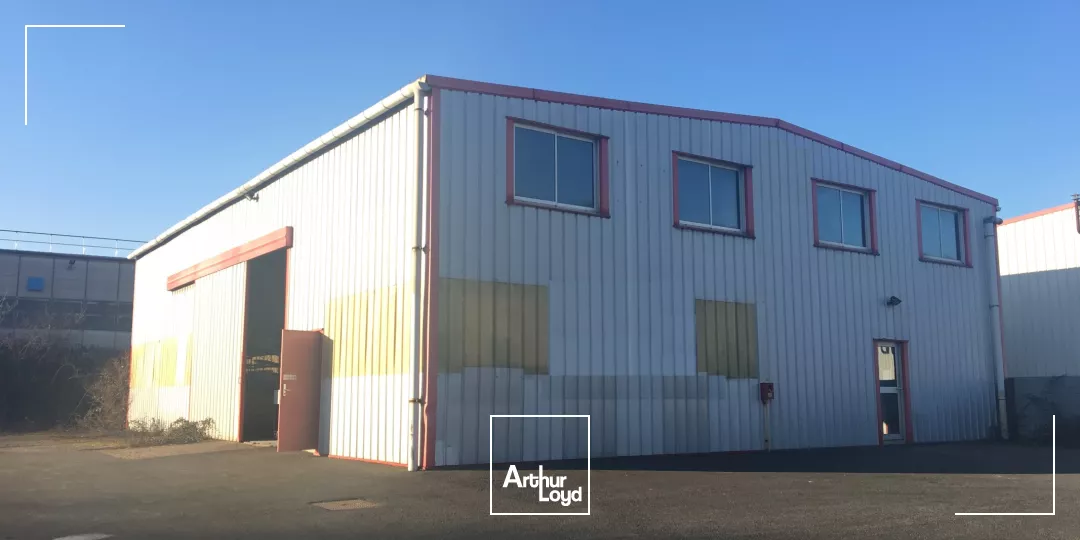 À louer - Bâtiment d'activités - 375 m2 - Agglo Est
