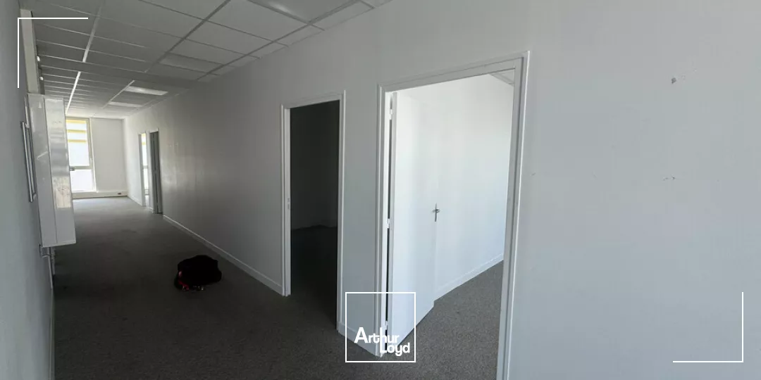TOURS NORD BUREAUX A LOUER 235 M² PARKINGS