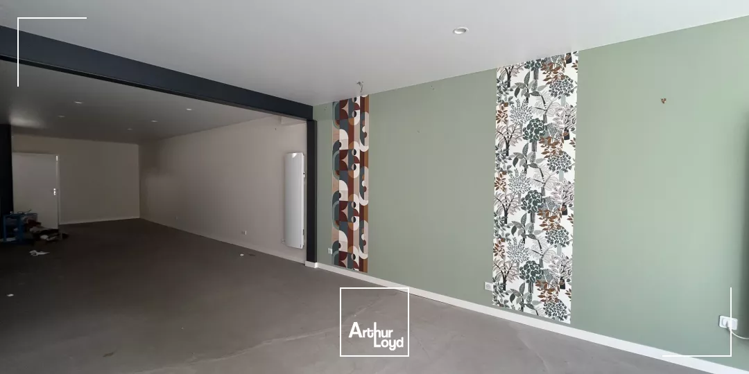 A LOUER - LOCAL COMMERCIAL - CENTRE VILLE - ST. BREVIN 