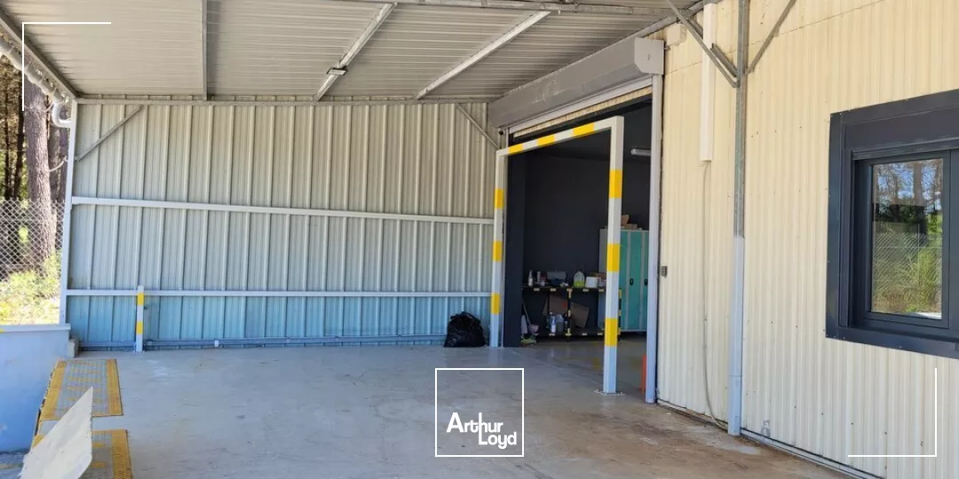 LOCATION LOCAL D'ACTIVITE 340m² avec quais 