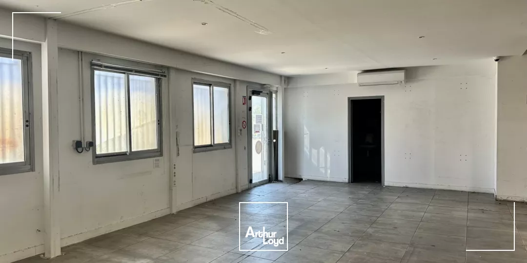 Locaux d'activités à LOUER sur VITROLLES.