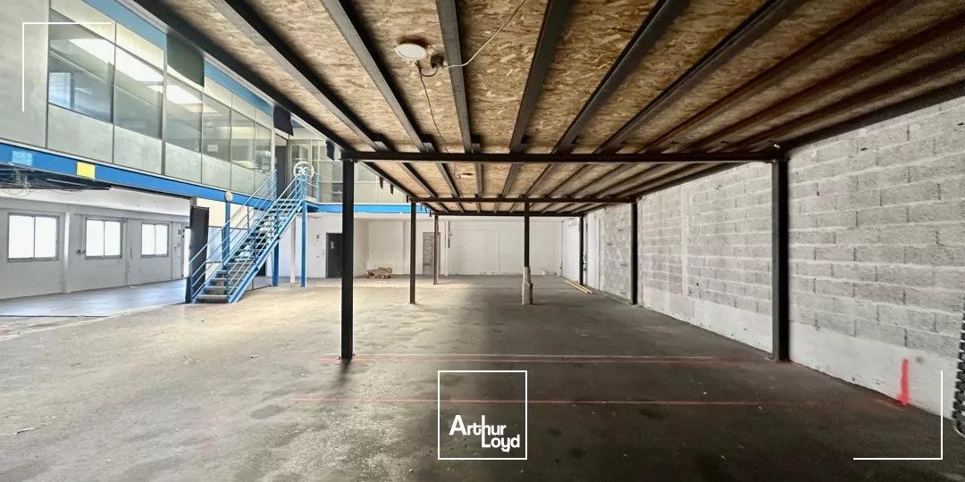 Locaux d'activités à LOUER sur VITROLLES.