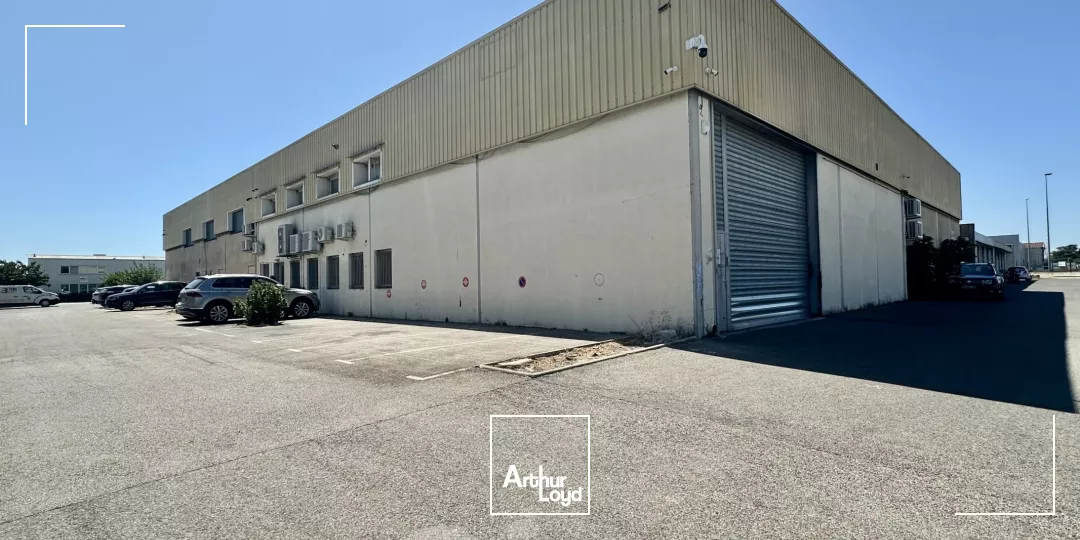 Locaux d'activités à LOUER sur VITROLLES.