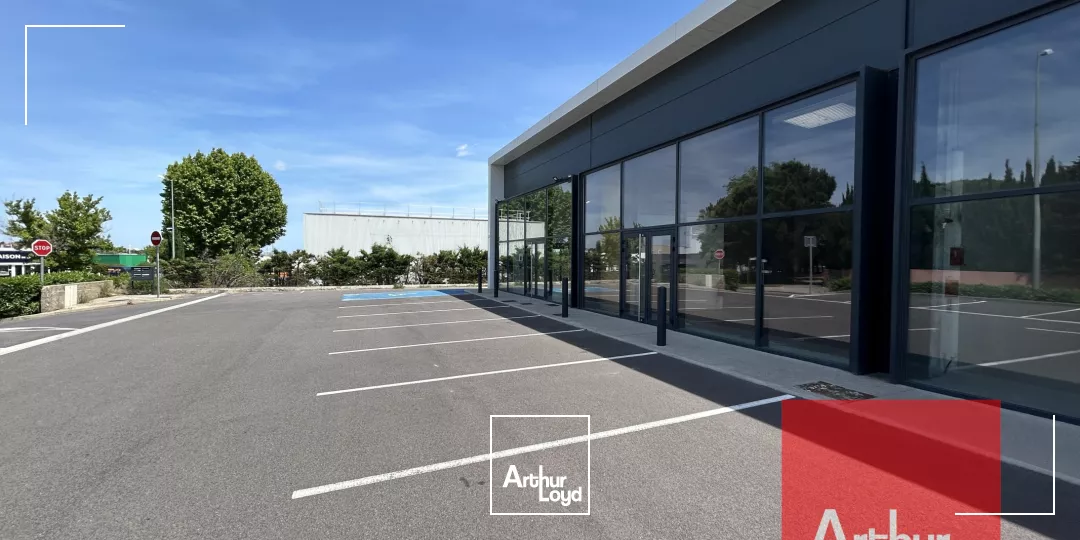 Commerces à louer - Perpignan - 600 m2 divisibles