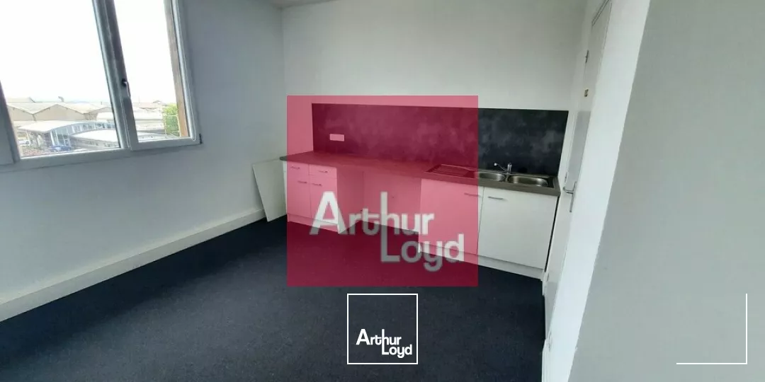 CLERMONT-FERRAND A LOUER BUREAUX 42 M²