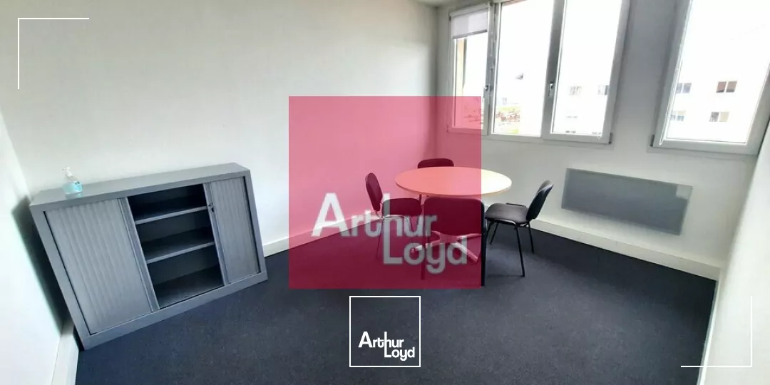 CLERMONT-FERRAND A LOUER BUREAUX 42 M²