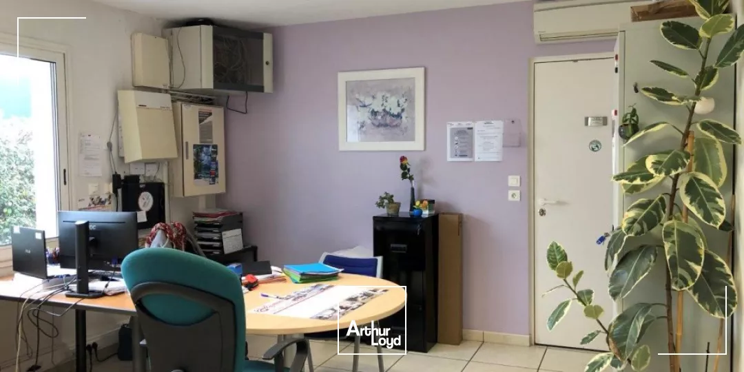 A louer bureaux La Crèche proche péage dans zone dynamique
