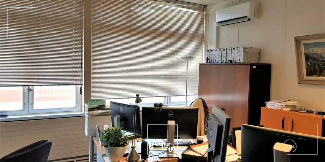 GRAND POITIERS MIGNE-AUXANCE - ENTREPOT A VENDRE 3350m²