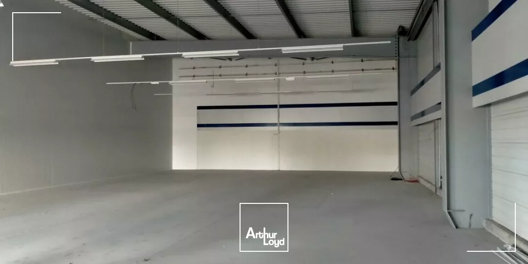 A LOUER LOCAL COMMERCIAL ACTIVITES B TO B SUR CHATELLERAULT NORD (86)