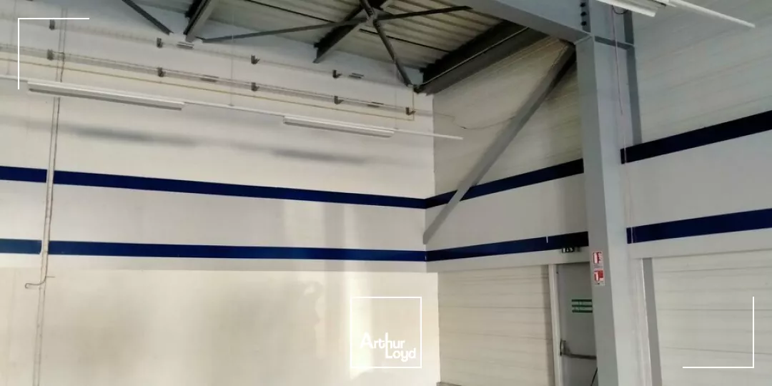 A LOUER LOCAL COMMERCIAL ACTIVITES B TO B SUR CHATELLERAULT NORD (86)