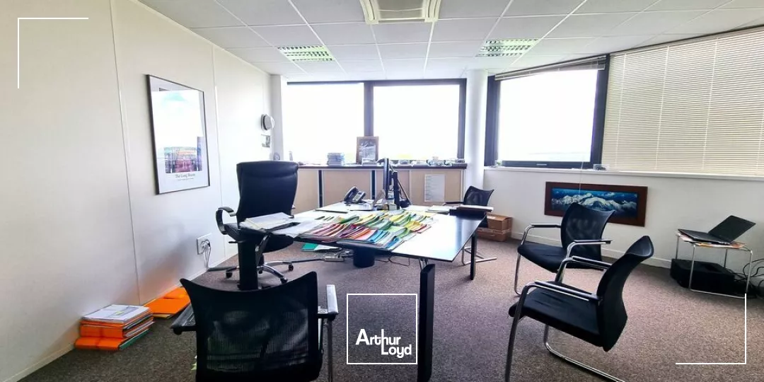 GRAND POITIERS FUTUROSCOPE - BUREAUX DE STANDING A LOUER 911m²