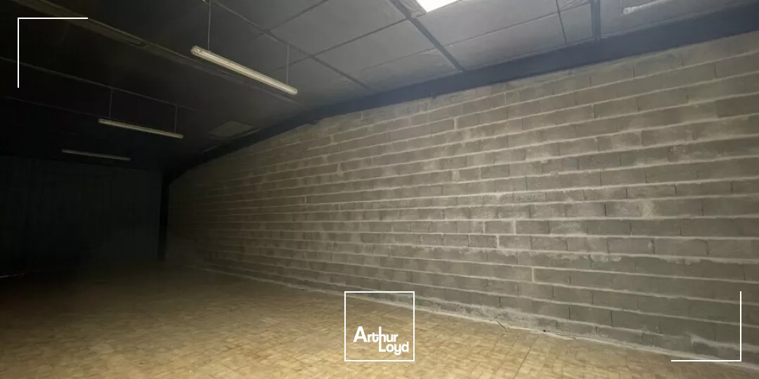 PETIT ENTREPOTS OU ARCHIVES A LOUER DE 125M² - GRAND POITIERS - ZA DE CHASSENEUIL