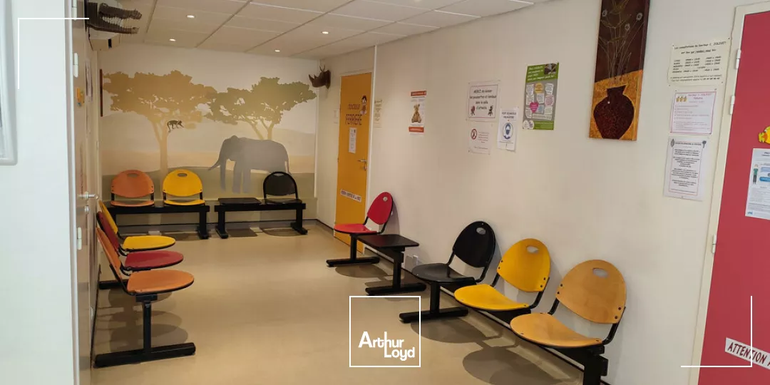 BUREAUX A VENDRE AU SEIN D'UN POLE MEDICAL CENTRE VILLE CHATELLERAULT (86)