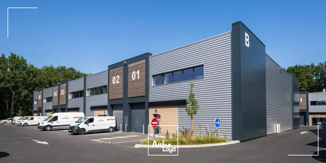 A VENDRE LOT CELLULE DE 238m² PROGRAMME NEUF ZONE INDUSTRIELLE NORD CHATELLERAULT (86)