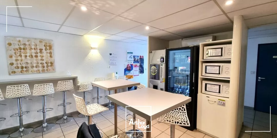 POITIERS BUREAUX OU CENTRE DE FORMATION A VENDRE DE 590M² SECTEUR GARE - CENTRE VILLE