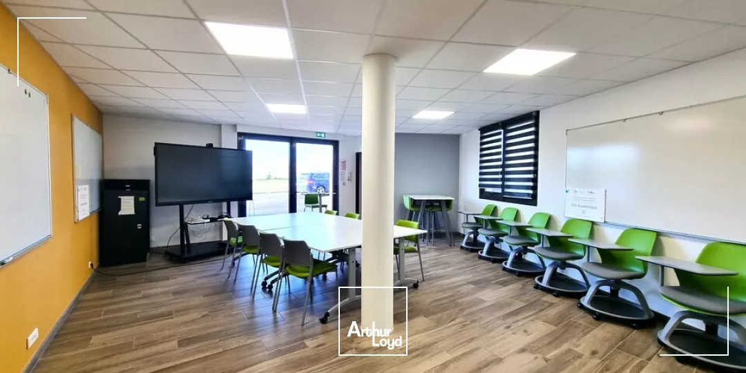 IMMEUBLE DE BUREAUX A VENDRE DE 868M² AU FUTUROSCOPE - POITIERS NORD