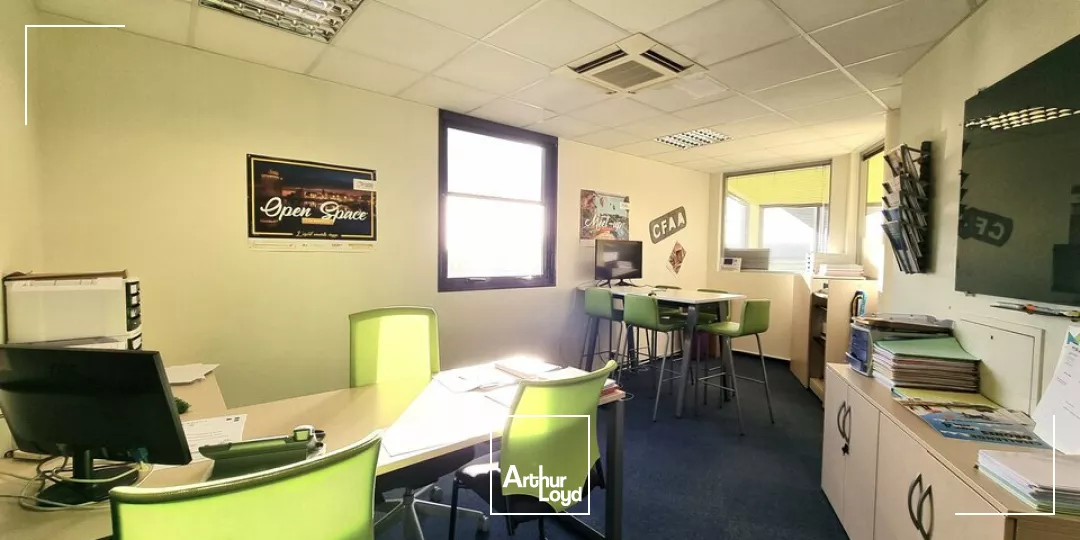 IMMEUBLE DE BUREAUX A VENDRE DE 868M² AU FUTUROSCOPE - POITIERS NORD