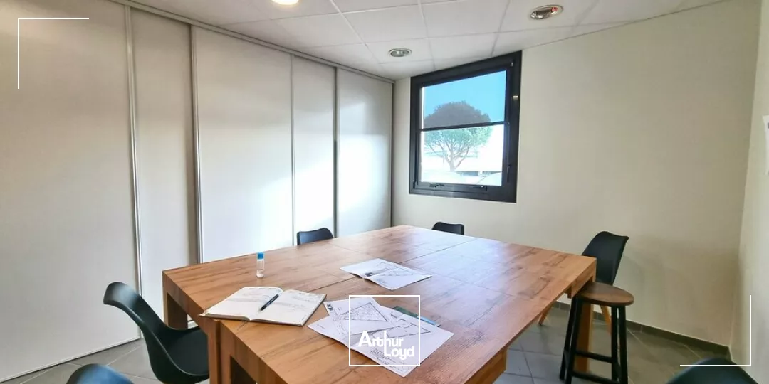 BUREAUX A LOUER AU FUTUROSCOPE DE 90.50M² - POITIERS NORD